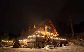 Forest Camp Dom w Górach Sowich
